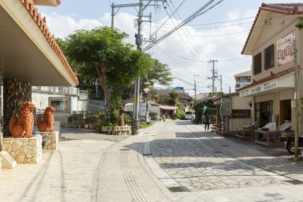 壺屋やちむん通り